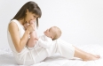 עיסוי תינוקות עשוי להקל על התקפי גזים אצל תינוקות ולסייע בהרדמת התינוק בלילה. מתי וכיצד עושים זאת? מדריך מצולם